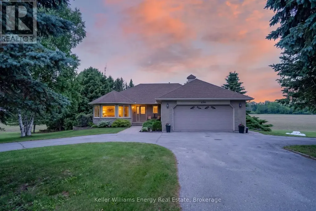 658 Ridge Road, Prince Edward County (Hallowell Ward)