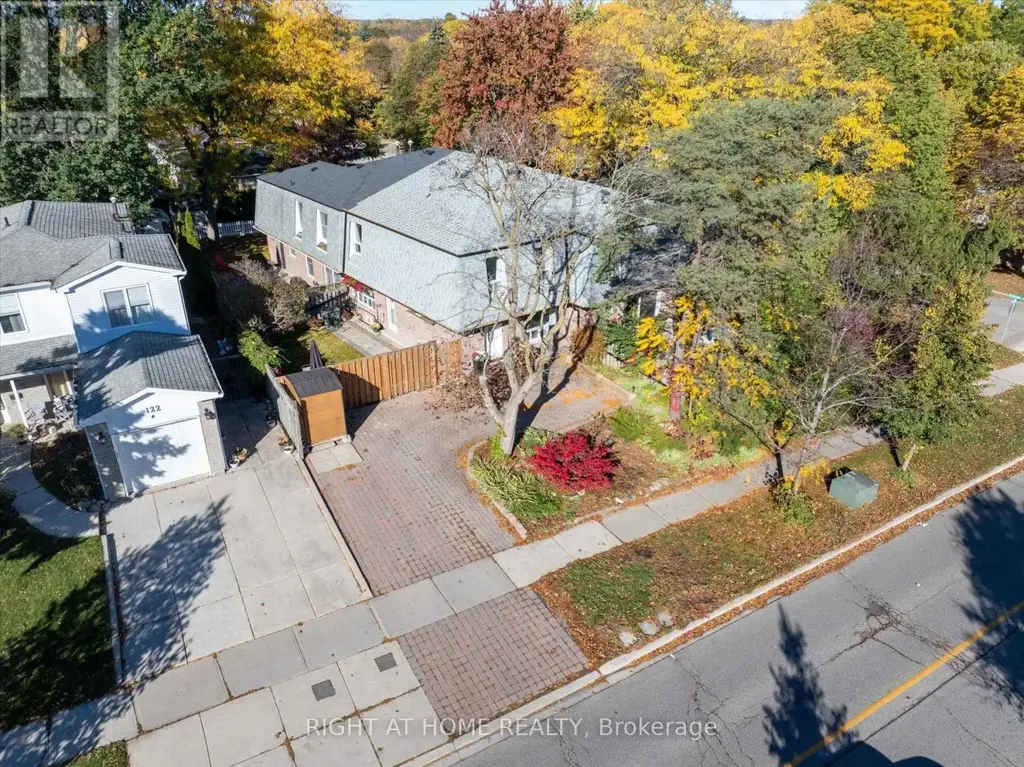 124 Springhead Gardens, Richmond Hill (North Richvale)