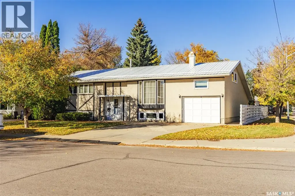 3334 Cronkite Street, Saskatoon
