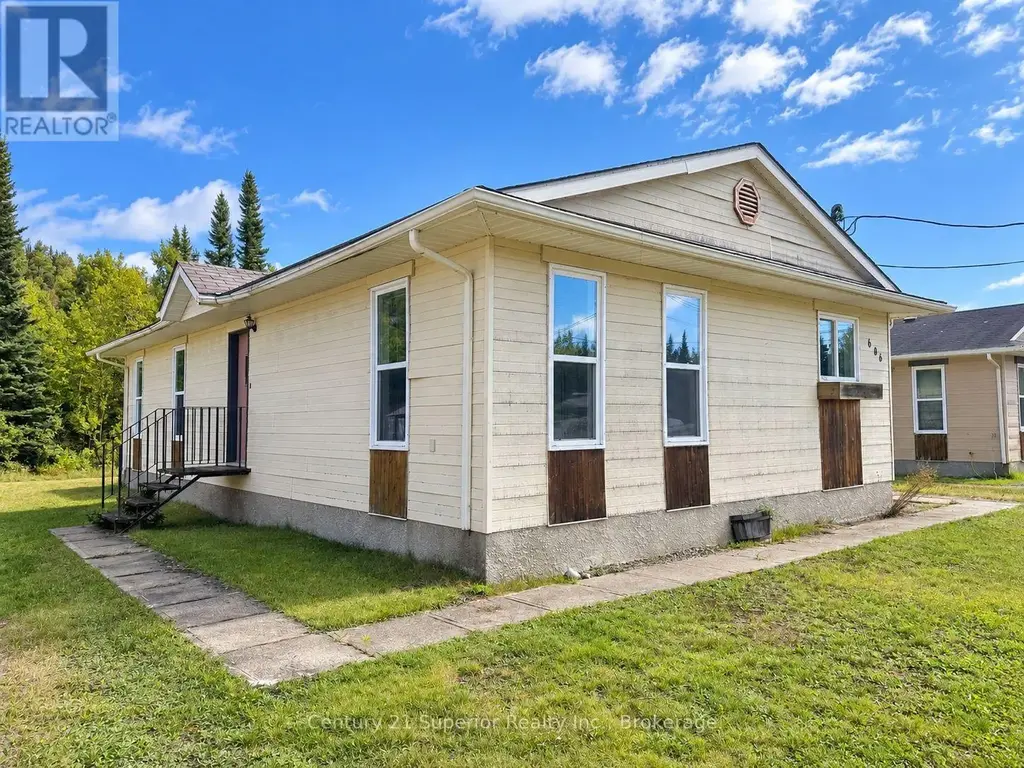 606 Peary Street, Schreiber