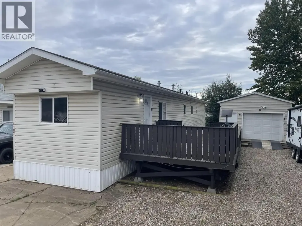 4107 E 53 Avenue, Fort Nelson