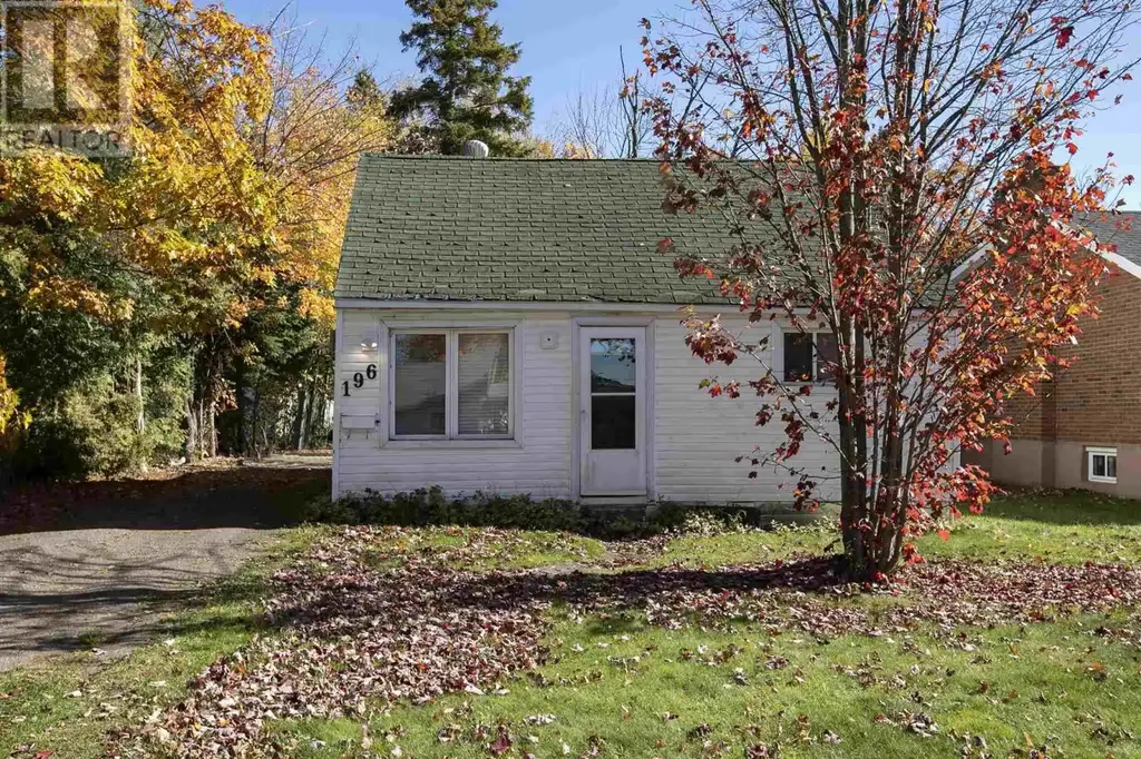 196 Elmwood Ave, Sault Ste. Marie