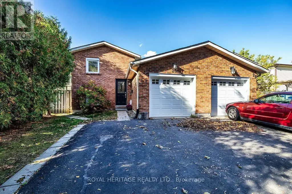 26 Hartsfield Drive, Clarington (Courtice)
