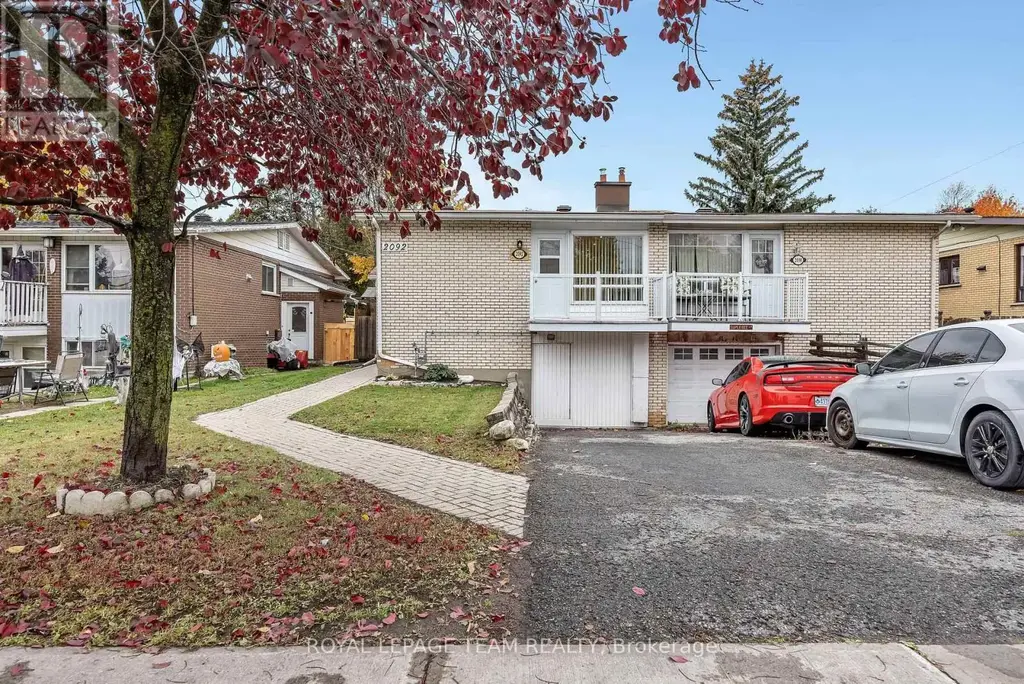 2092 St Laurent Boulevard, Ottawa