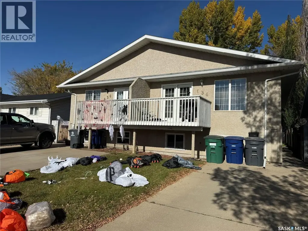 634-636 Pendygrasse Road, Saskatoon