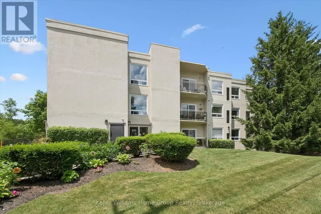305 - 245 Queen Street W, Centre Wellington (Fergus)