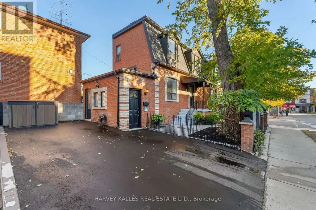 Tronity Icon $1595000 | Trinity-Bellwoods for Sale at 15 Markham Street | Toronto