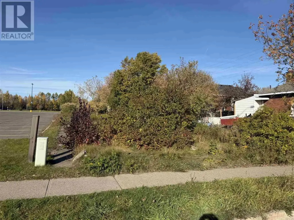 418 Albert St W, Sault Ste. Marie