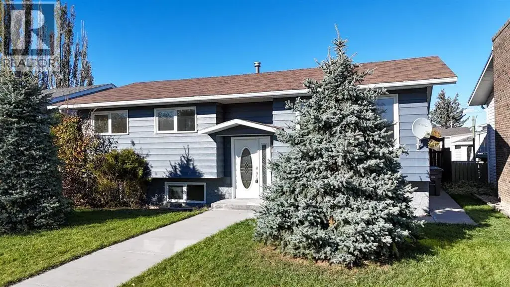 658 50a Avenue W, Claresholm
