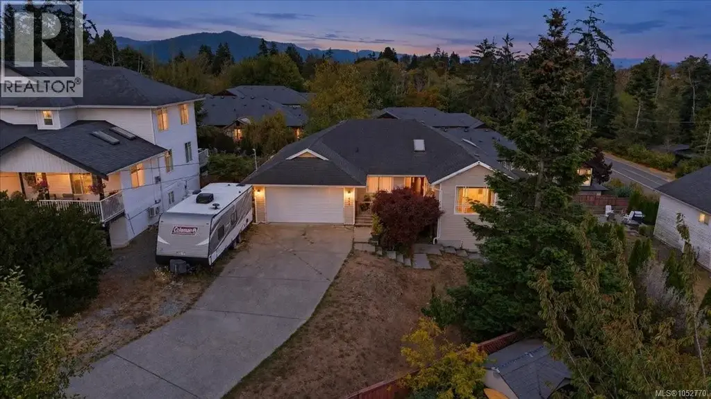 6851 Banner Rd, Sooke