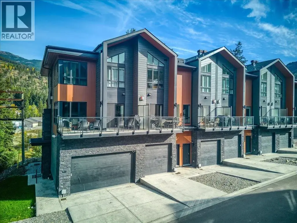 2116 Panorama Drive Unit# 102, Panorama