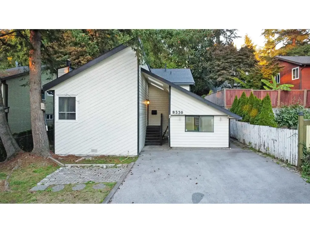 8330 Sheaves Road, Delta