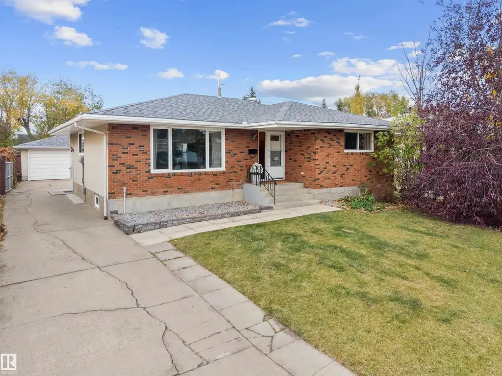 10420 36a Av Nw, Edmonton