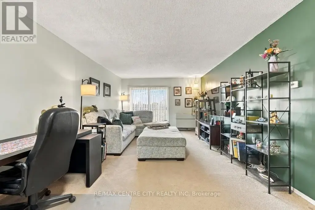 506 - 858 Commissioners Road E, London South (South H)