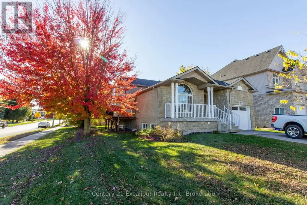 900 Gzowski Street, Centre Wellington (Fergus)