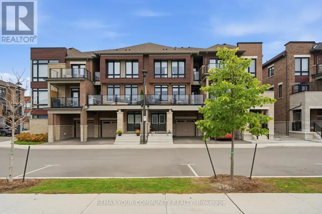 104 Holyrood Crescent, Vaughan (Kleinburg)