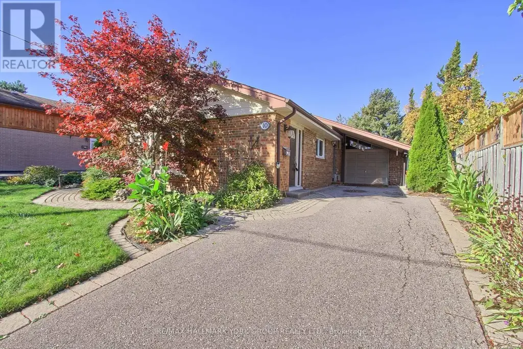 10 Harefield Drive, Toronto (Rexdale-Kipling)