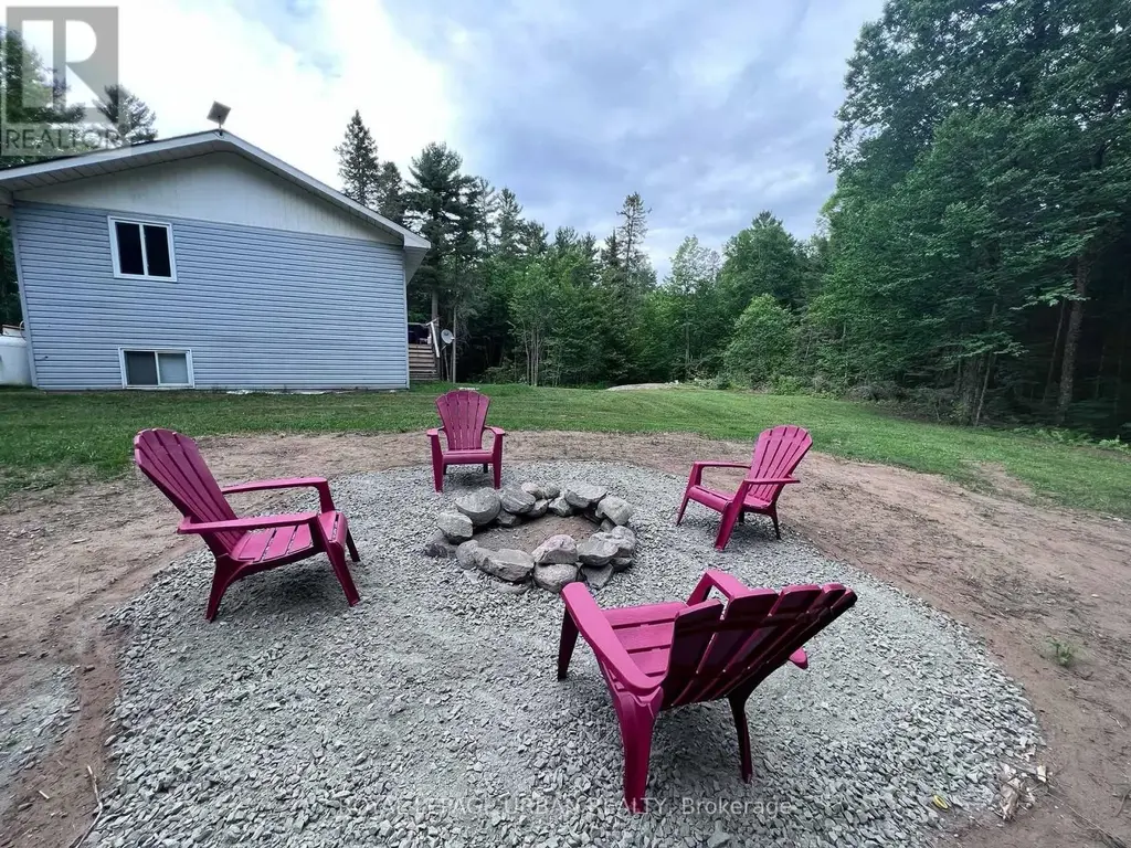 606 Rye Road, Parry Sound Remote Area (Lount)