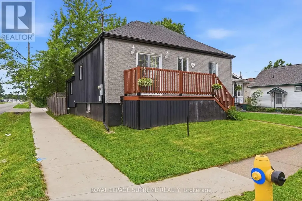 24 Alexandra Boulevard, St. Catharines (Secord Woods)