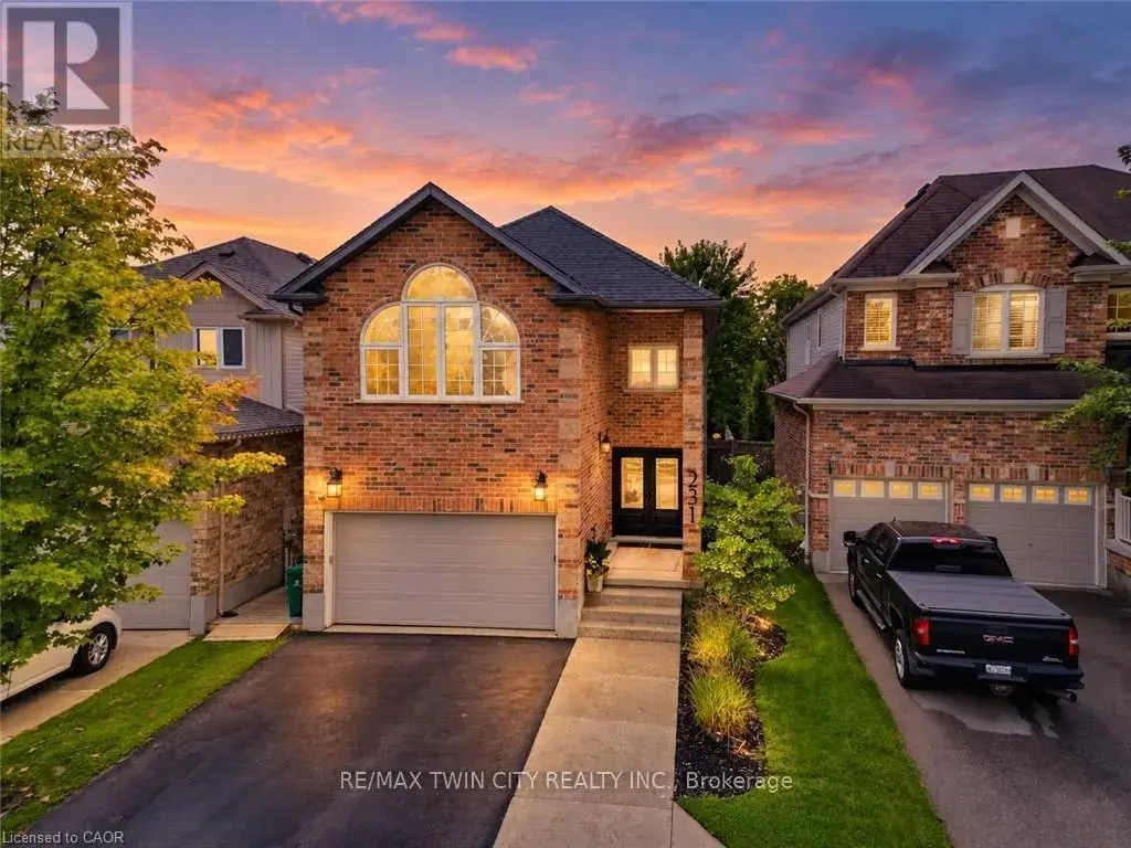231 Steepleridge Street, Kitchener