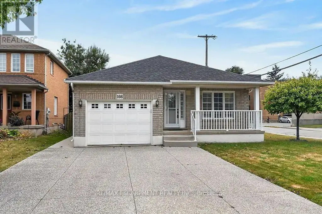 166 Toby Crescent, Hamilton (Huntington)