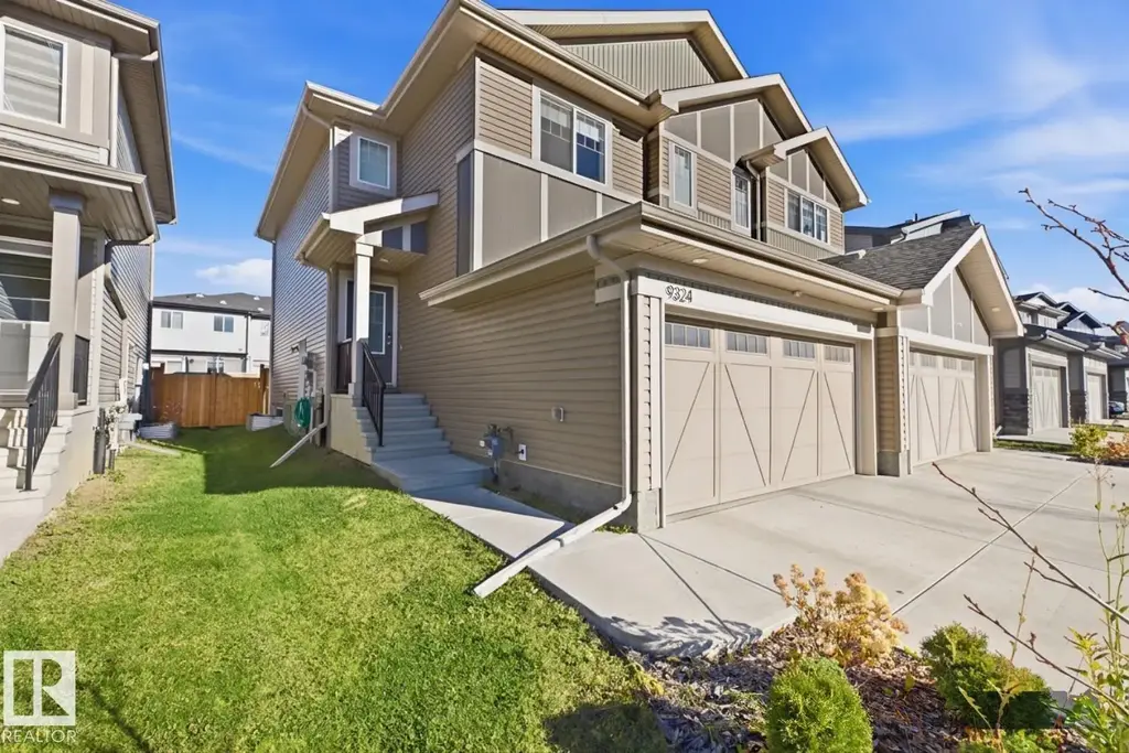 9324 Cooper Bn Sw, Edmonton