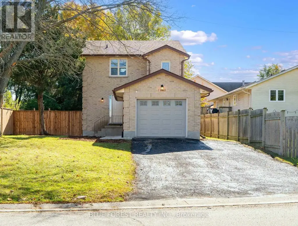 1048 Mahogany Road, London North (North P)