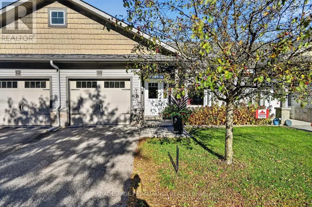 10 Golf Side Lane, Brockville