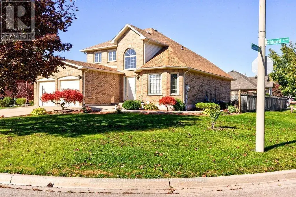 13 Chianti Crescent, Hamilton (Stoney Creek)