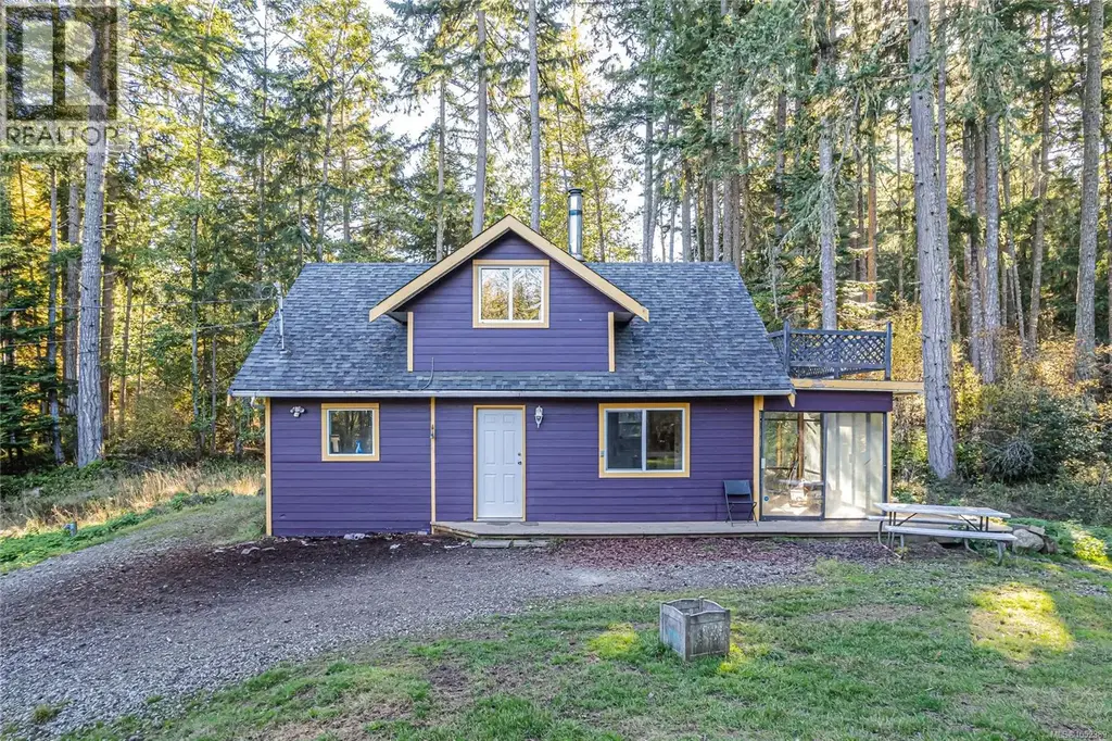 148 Meadow Dr, Salt Spring