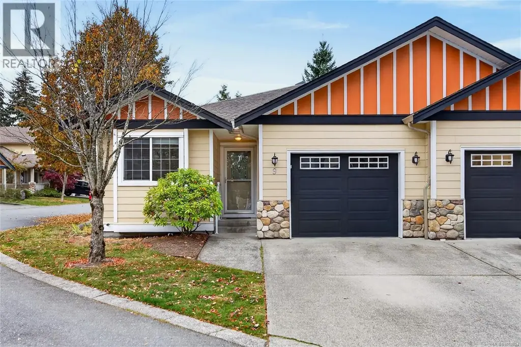 9 2728 1st St, Courtenay