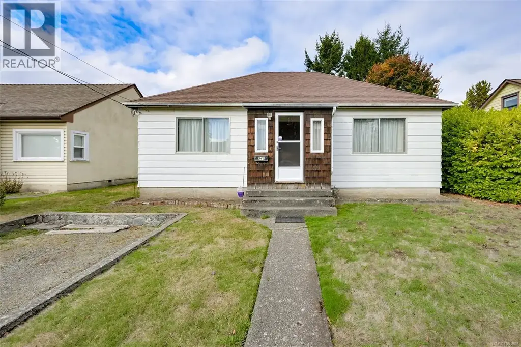 948 Dunsmuir Rd, Esquimalt