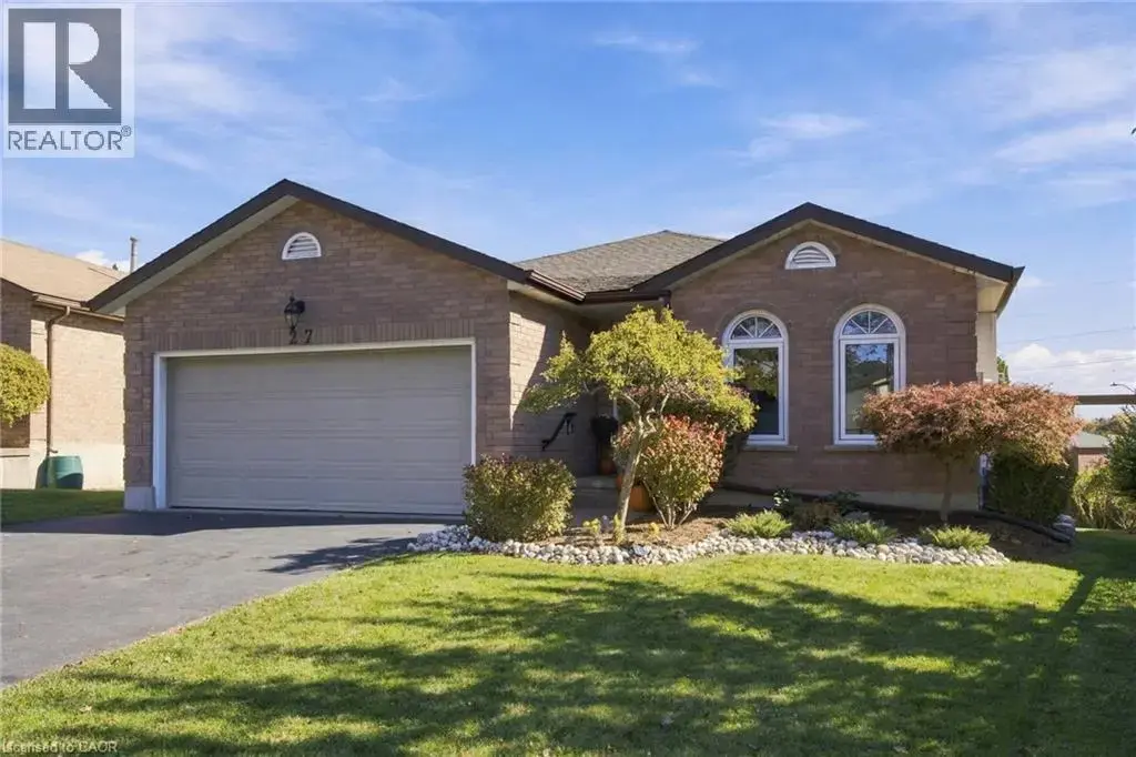 27 Costain Court, Kitchener