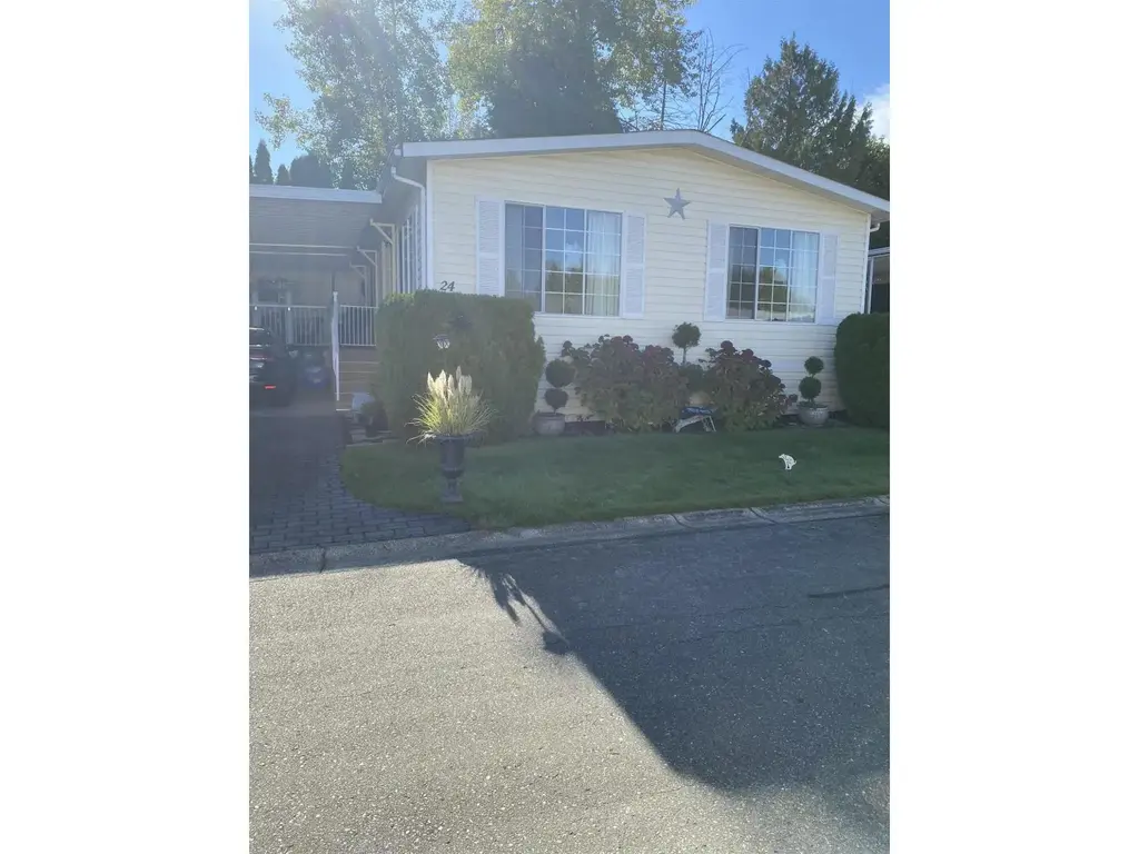 24 13507 81 Street, Surrey