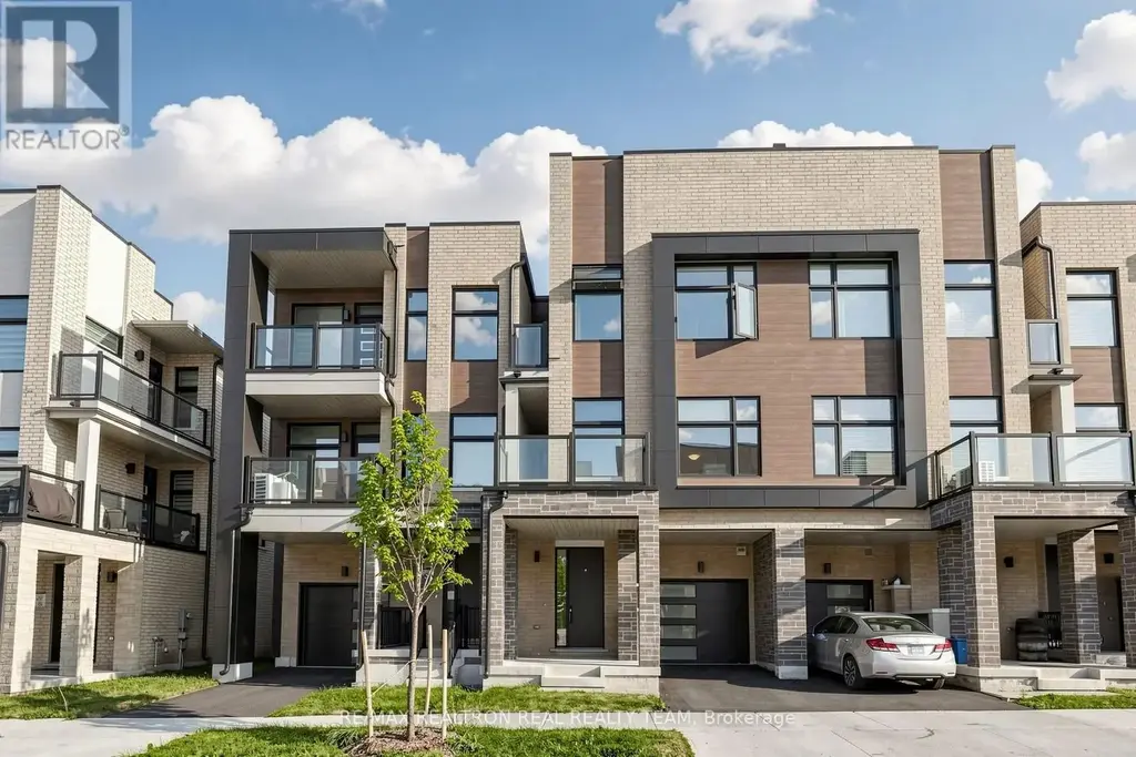 1284 Dempster Lane, Oakville (JM Joshua Meadows)