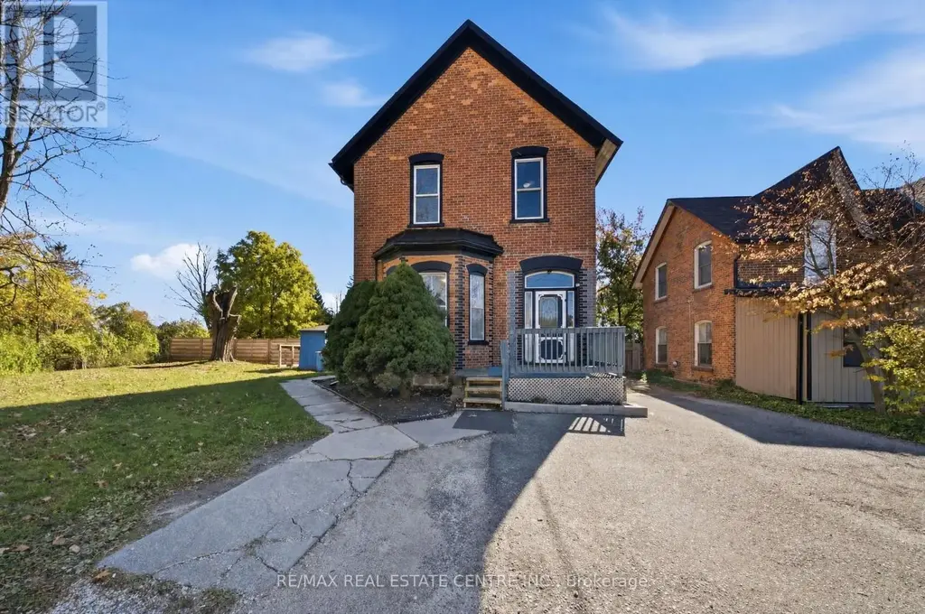 301 Main Street W, Shelburne