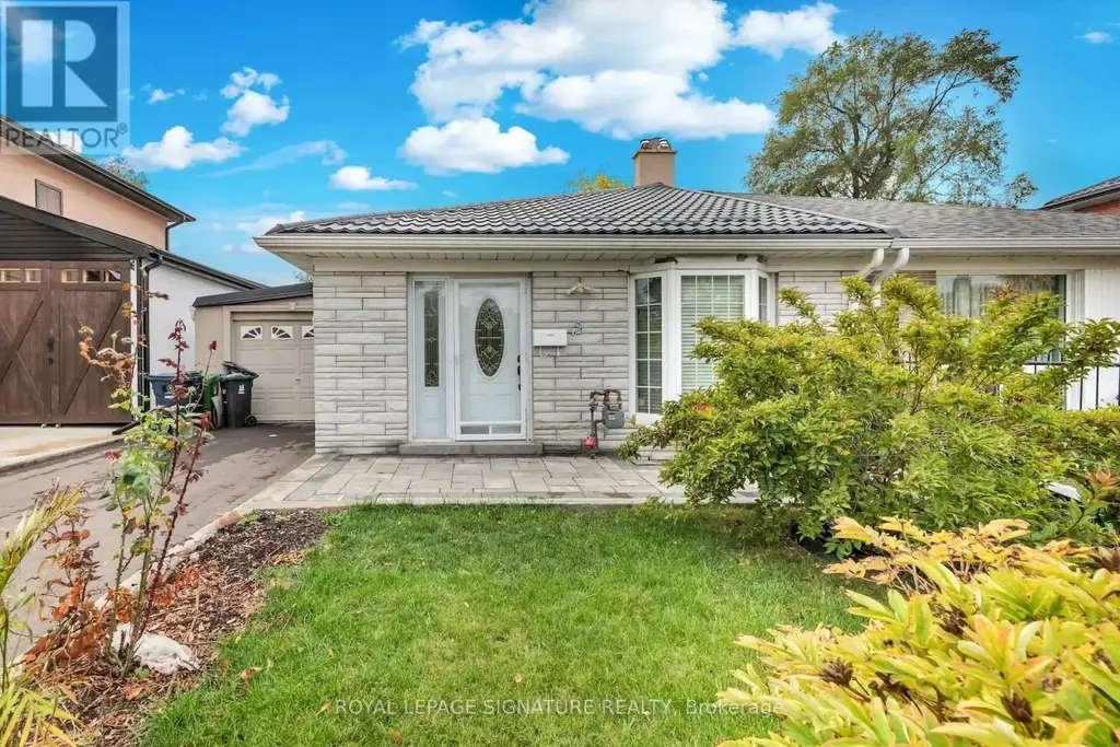 42 Lightwood Drive, Toronto (Thistletown-Beaumonde Heights)
