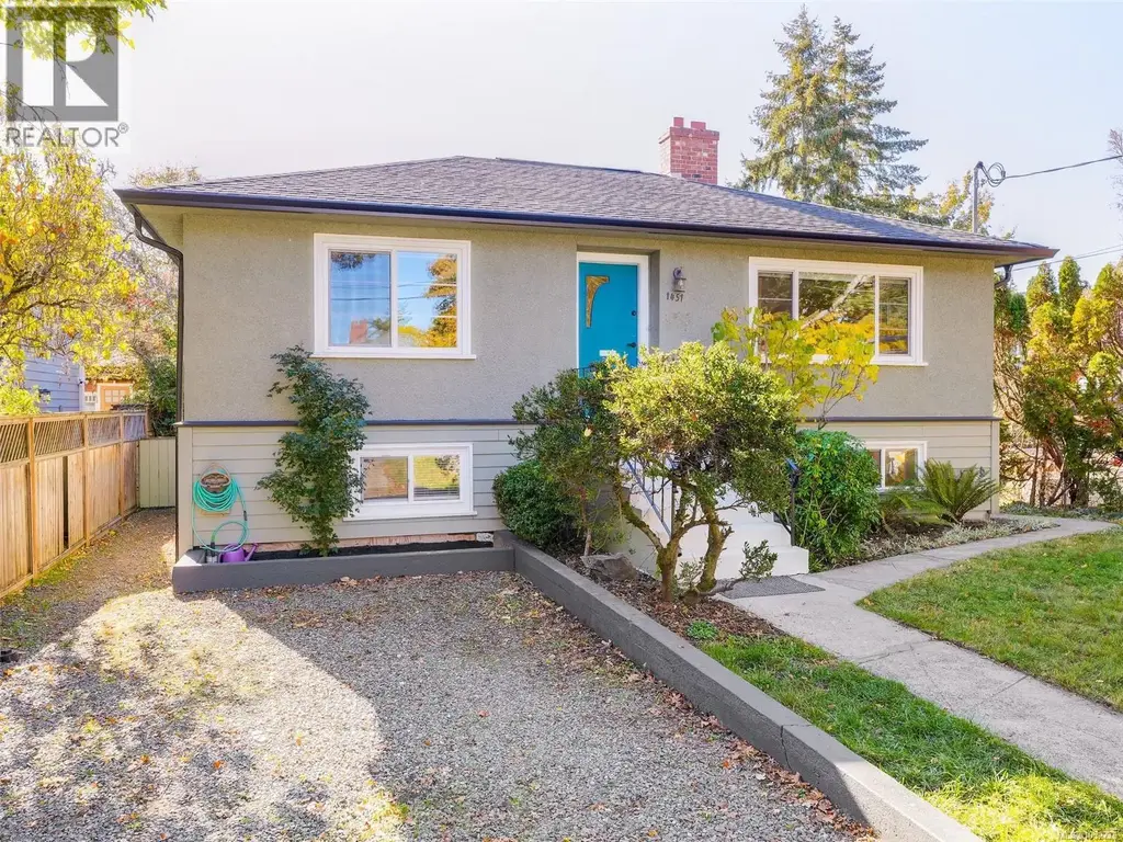 1451 Lang St, Victoria
