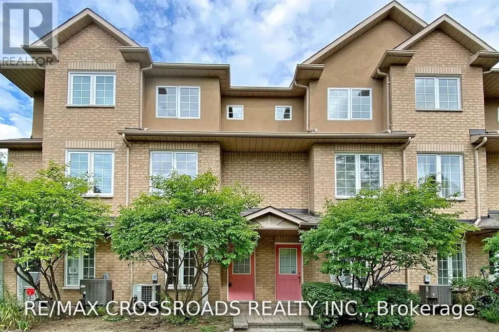 9 - 22 St Moritz Way, Markham (Unionville)