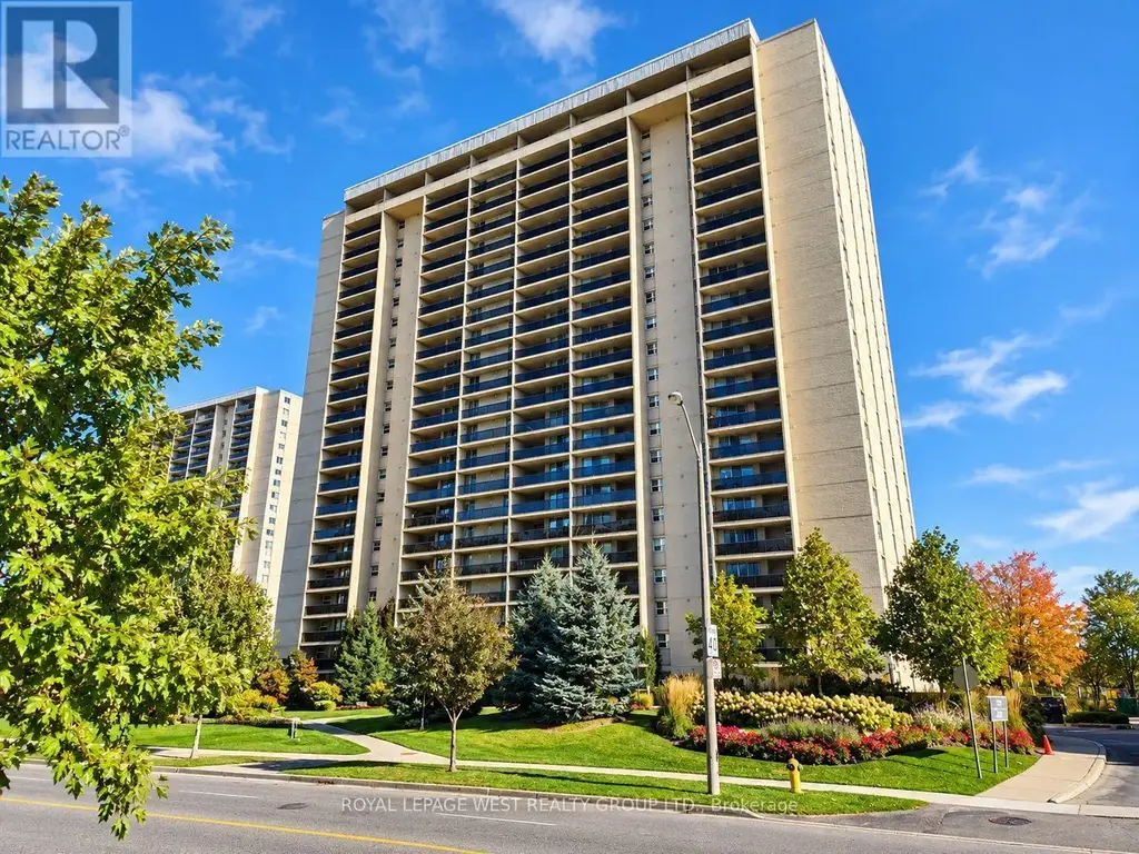 1502 - 299 Mill Road, Toronto (Markland Wood)