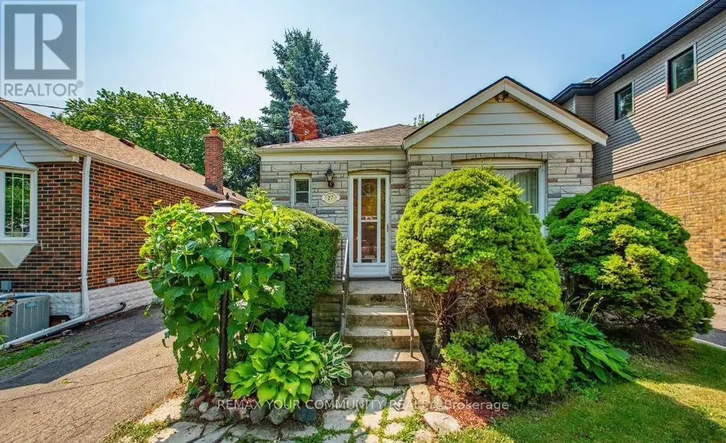 27 Struthers Street, Toronto (Mimico)
