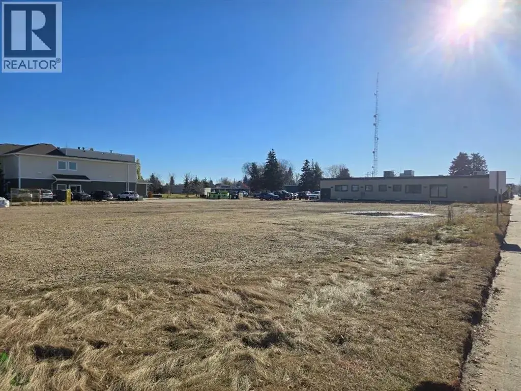 437 & 449 Main Street Ne, Slave Lake