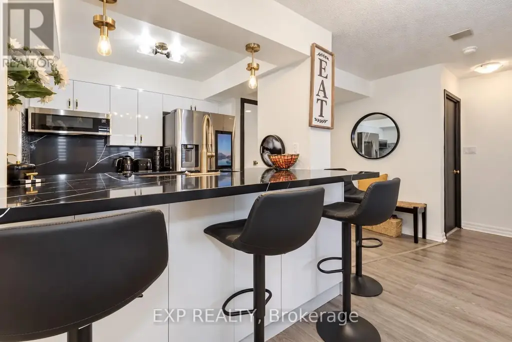 1407 - 3 Hickory Tree Road, Toronto (Weston)