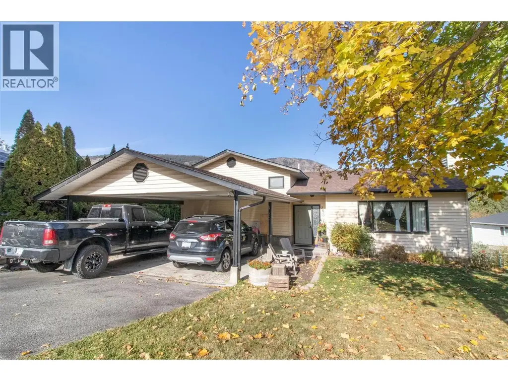 2970 Sandstone Drive, West Kelowna