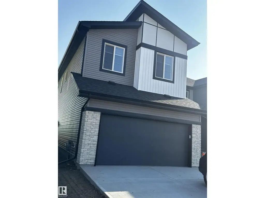 9461 Pear Cr Sw, Edmonton