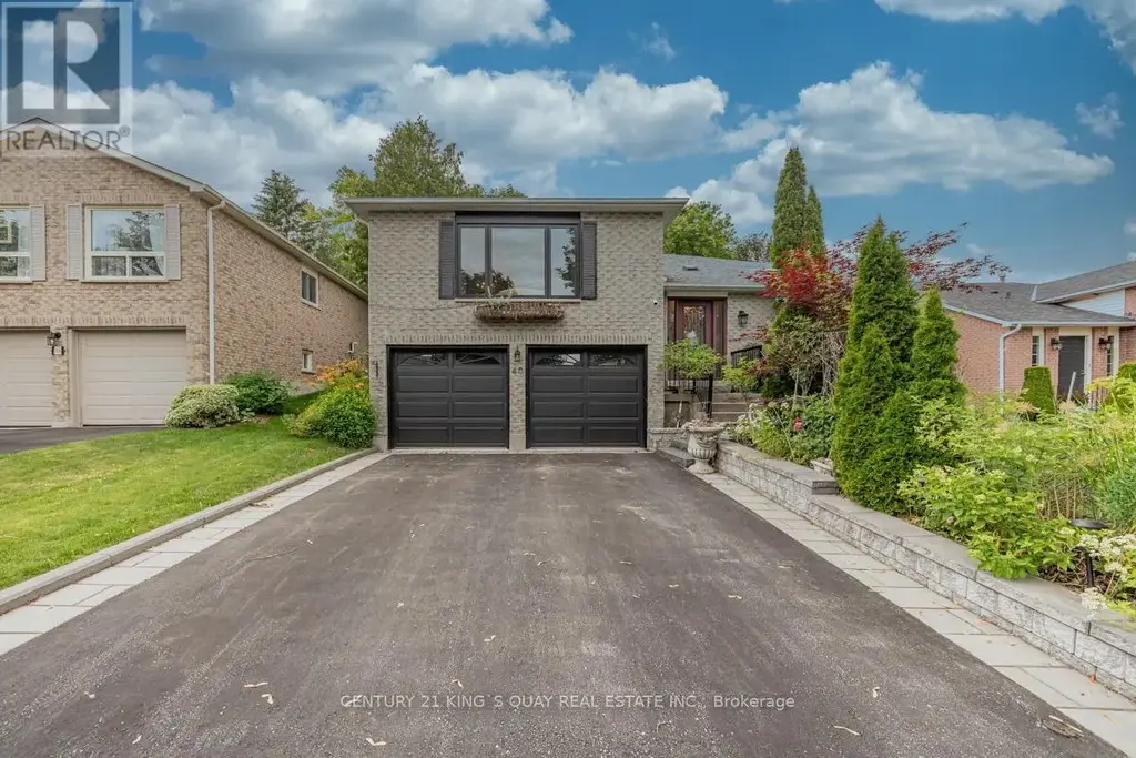 40 Stonehill Boulevard, East Gwillimbury (Holland Landing)