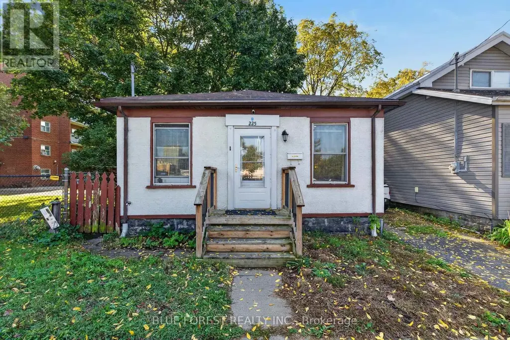 225 Simcoe Street, London East (East K)
