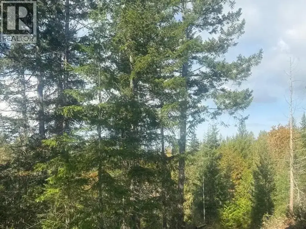 Sl 7-9660 Roots Way, Powell River