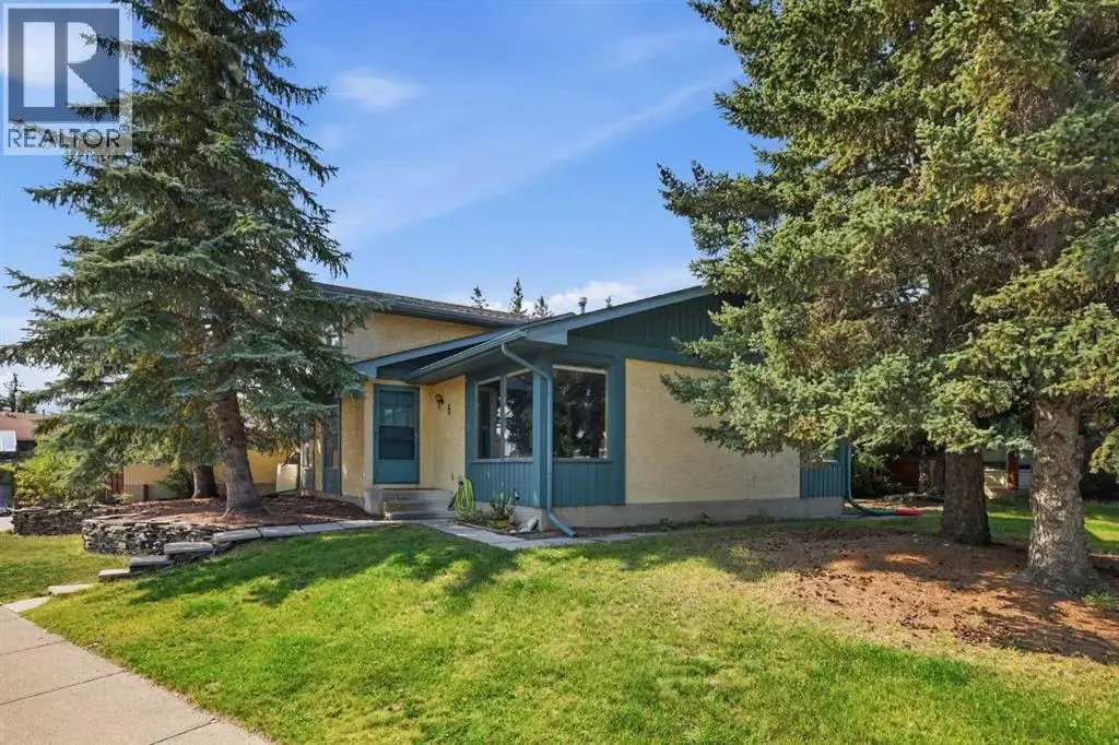 5 Glenwood Crescent, Cochrane