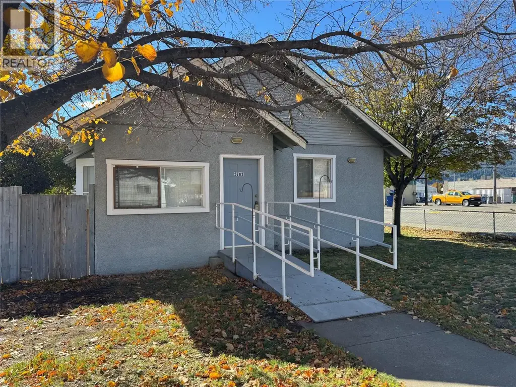 2202 Quilchena Avenue, Merritt